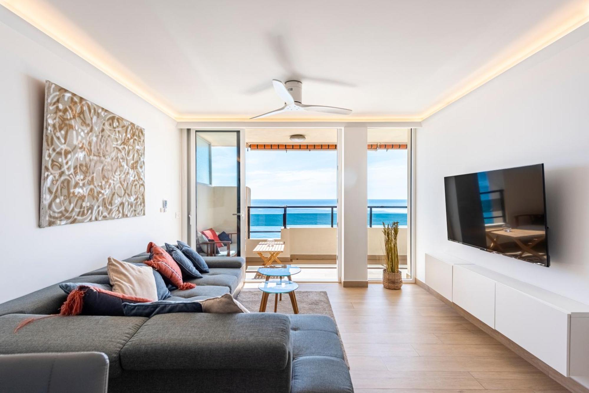 Beachfront -- New Luxury Apartment -- 1ª Linea Playa -- Fuengirola City Center -- Private Parking -- Panoramic Sea Views -- Экстерьер фото